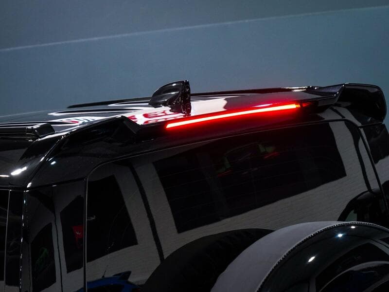 2024 Land Rover Defender 110 - Thumbnail 50