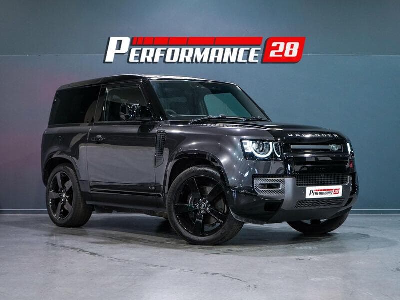 2023 Land Rover Defender 90 - Thumbnail 1