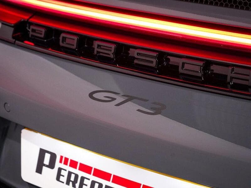 2025 Porsche 911 - Thumbnail 75