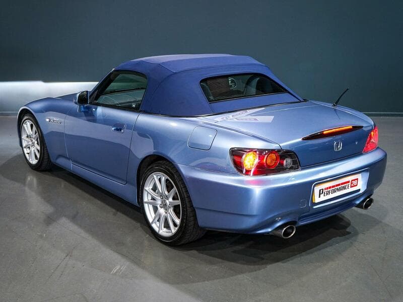 2004 Honda S2000 - Thumbnail 18