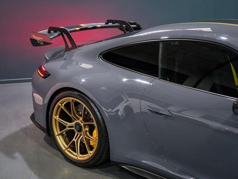 2025 Porsche 911 - Thumbnail 30