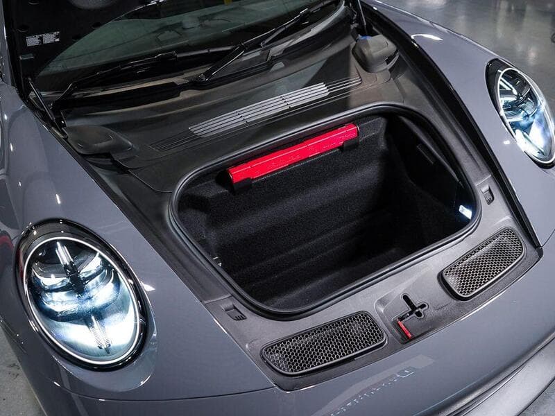 2025 Porsche 911 - Thumbnail 39