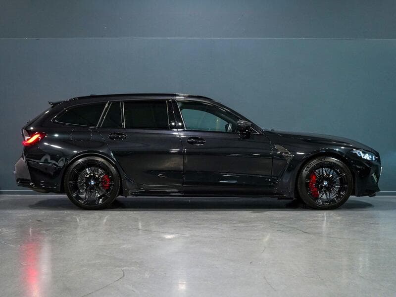 2025 BMW M3 - Thumbnail 3