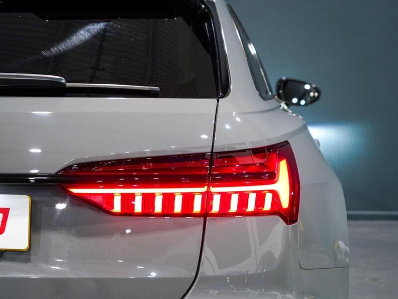 2020 Audi RS6 Avant - Thumbnail 39