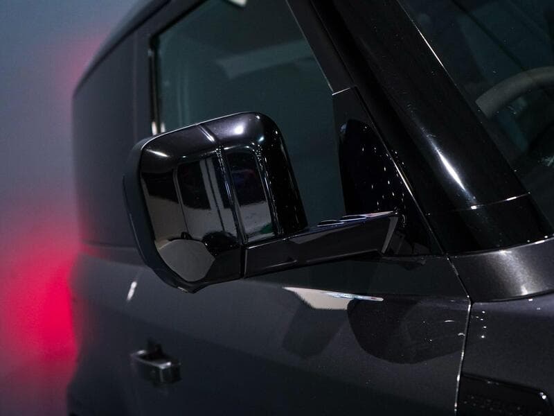2023 Land Rover Defender 90 - Thumbnail 46
