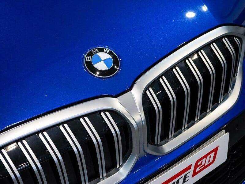 2023 BMW 3 Series - Thumbnail 43