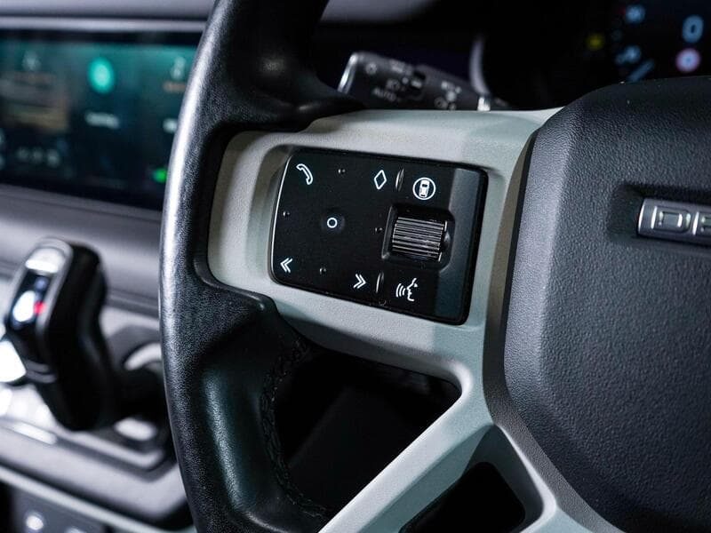 2024 Land Rover Defender 110 - Thumbnail 20