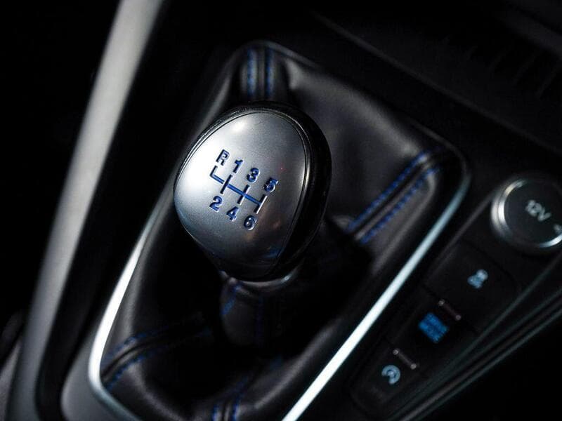 2016 Ford Focus - Thumbnail 17